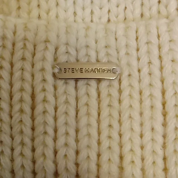 Steve Madden - Picture 2 of 4